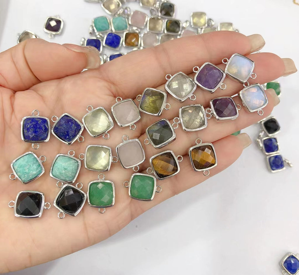 Wholesale Charms Natural Stone Links Agate Lapis Hexagon Round Faceted Cutting Mix Gemstone Pendants for Necklace