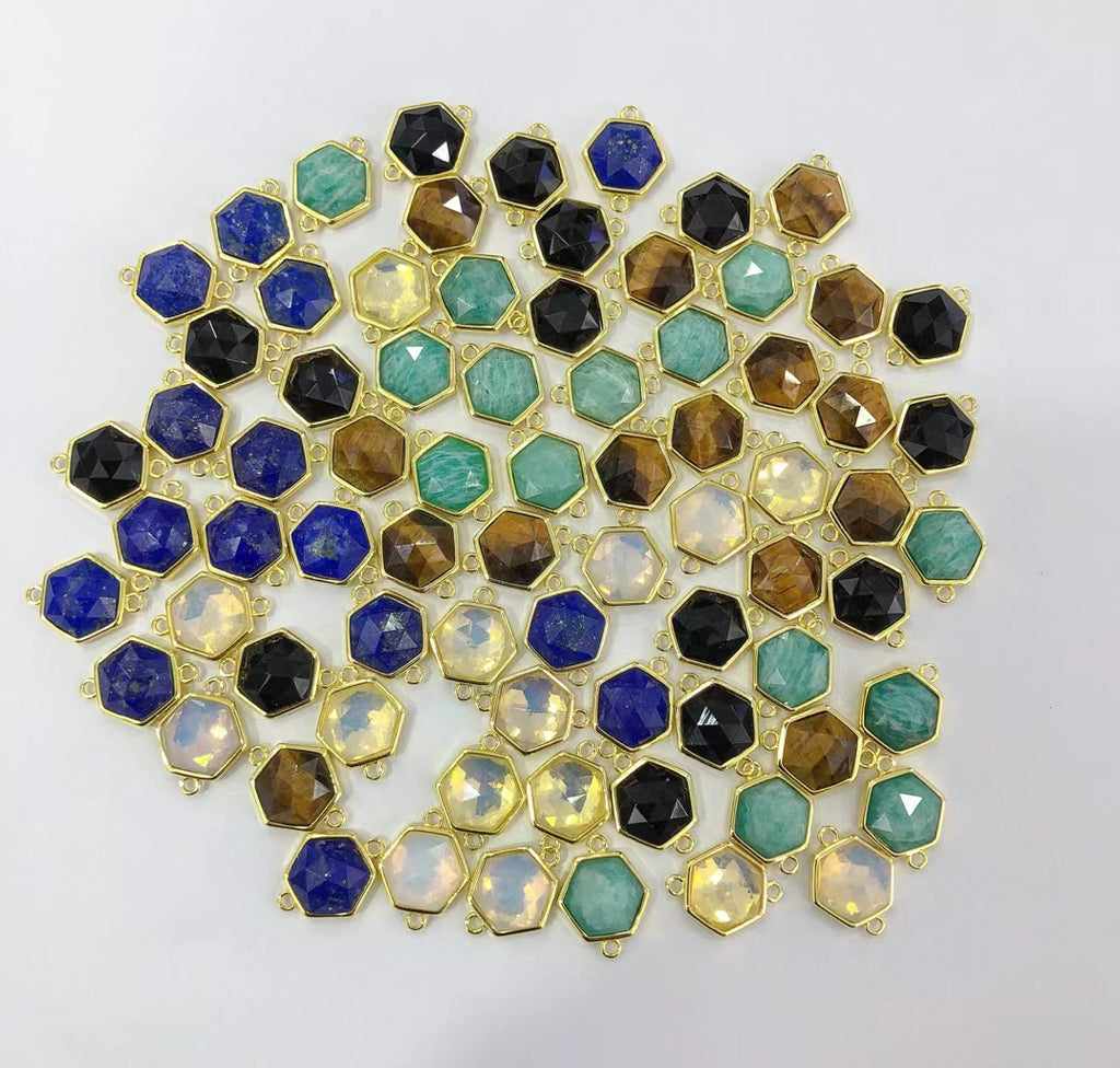 Wholesale Charms Natural Stone Links Agate Lapis Hexagon Round Faceted Cutting Mix Gemstone Pendants for Necklace